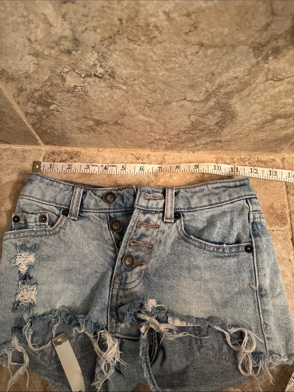 Katie J NYC Venice Jean shorts Blue Distressed Denim Cutoff Shorts girls size 10